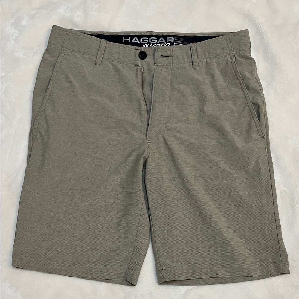 Haggar in Motion Men's Flat Front Shorts Sz 32